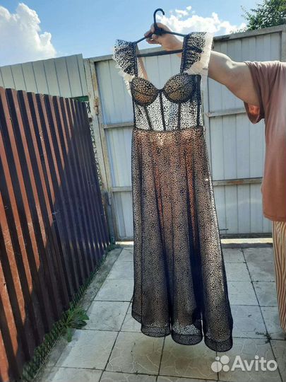 Вечернее платье