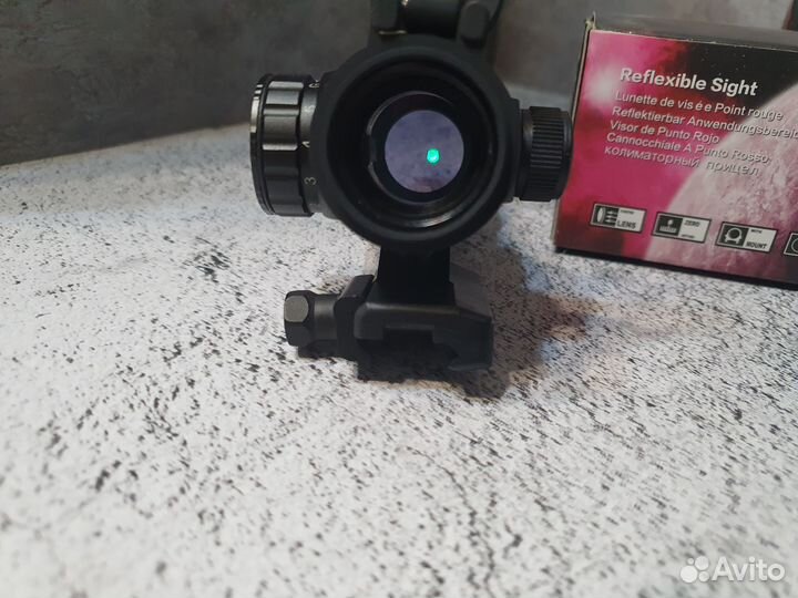 Коллиматор Vector Optics Stinger 1x28 на Weaver