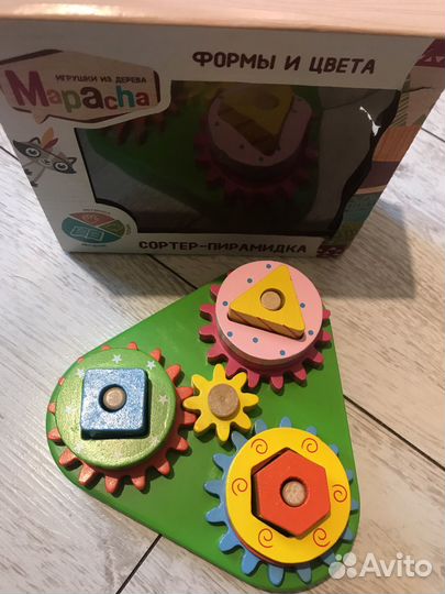 Бизиборд, сортер - пирамидка из дерева