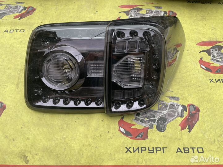 Фонари правая сторон Nissan Patrol Y62 vk56vd 2011