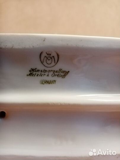 Фарфоровая статуэтка 