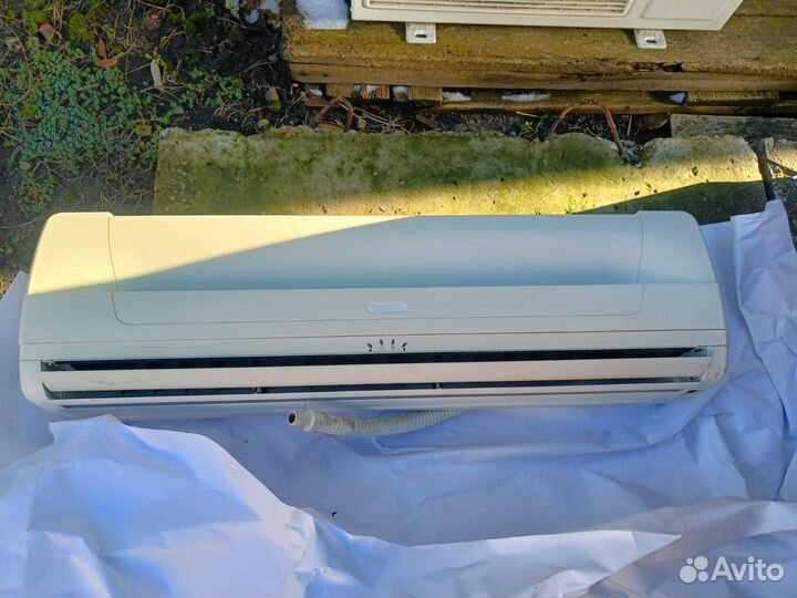 Продам сплит систему Mcquay MLC015CR