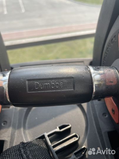 Стойка для гантелей с гантелями в наборе