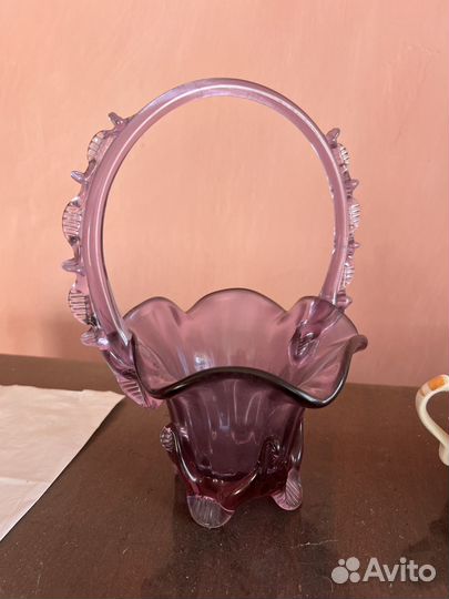 Посуда старая вроде фарфор