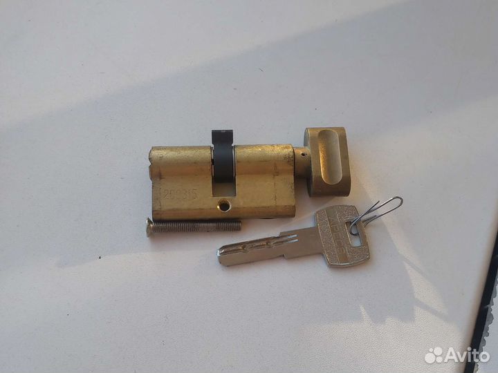 Личинка для замка