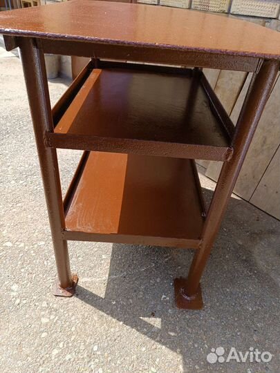 Стол металлический