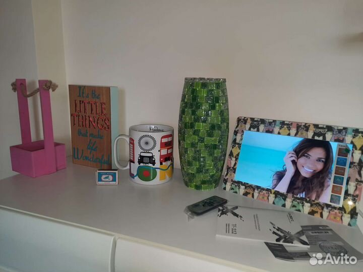 Предметы декора для интерьера ваза