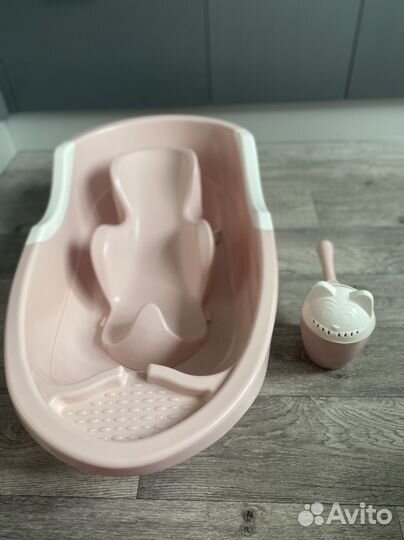 Ванна для купания с горкой