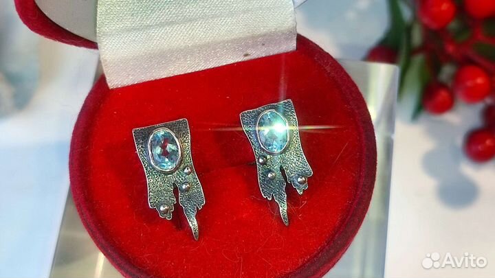 Оригинальные серьги с топазами блюскай 925 новые