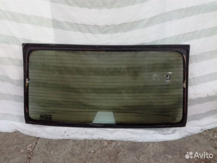 Стекло заднее Renault Logan 1 1.4 K7J 2009