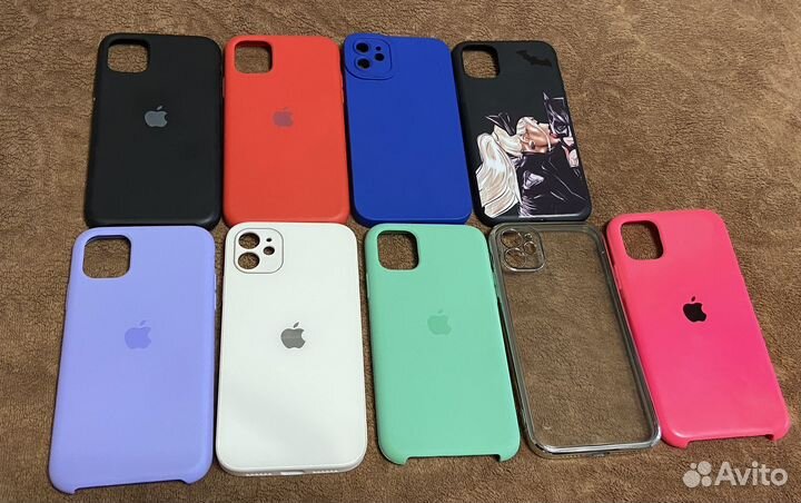 Чехлы на iPhone 11