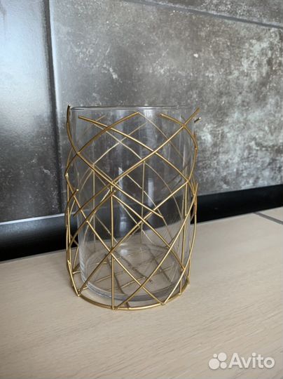 Подсвечники, ваза HM, золотая шкатулка