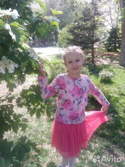 Одежда для девочки р.140-146