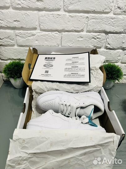 Nike air jordan 1 low triple white 38eu