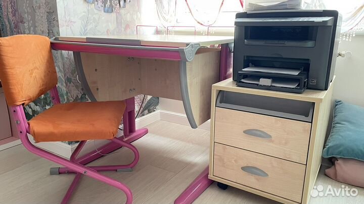 Растущая парта Дэми