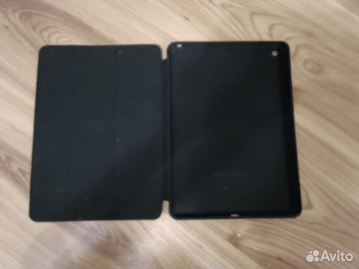 Чехол от iPad 6