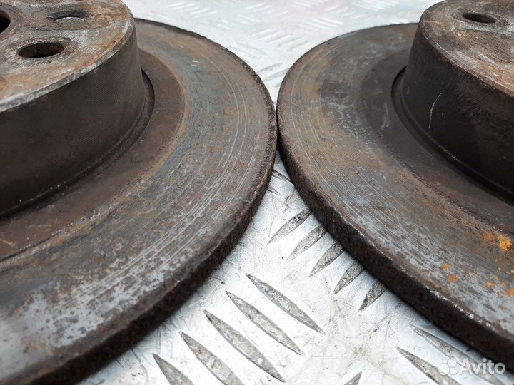 Диск тормозной задний для Opel Zafira B 93190175