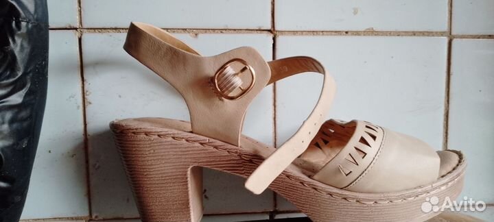 Босоножки женские 39 размер