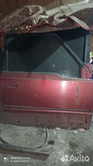 Дверь боковая