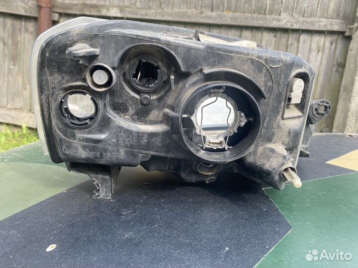 Фара правая ваз largus