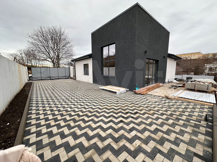 Дом 100 м² на участке 6 сот.