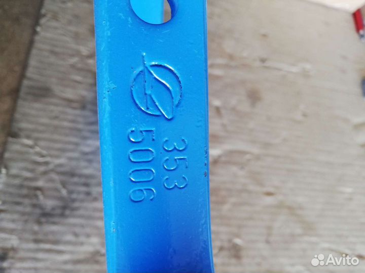 Зуб пружинный с долотом 27х10-P56/1 3535006 Lemken