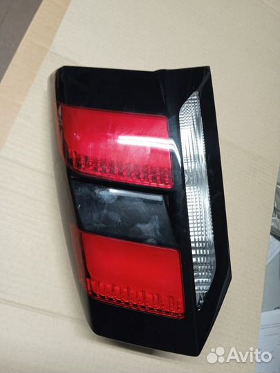 Фонарь задний правый для Пежо 5008