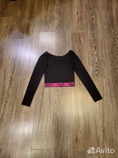 Кофта-топик Hugo Boss с вырезом оригинал