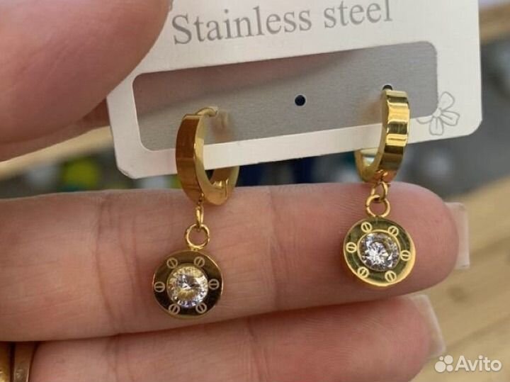 Серьги в асартименте несколько штук