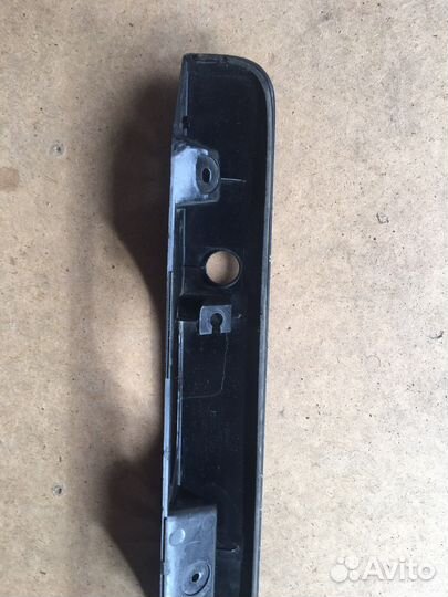 Накладка крышки багажника Huyndai Accent