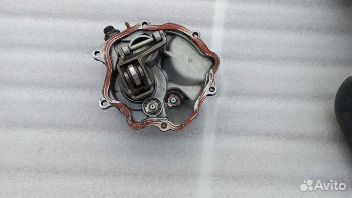 Вакуумный насос Мерседес Бенц от двигателя ом601