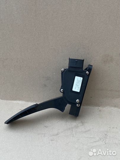 Педаль газа LADA Granta