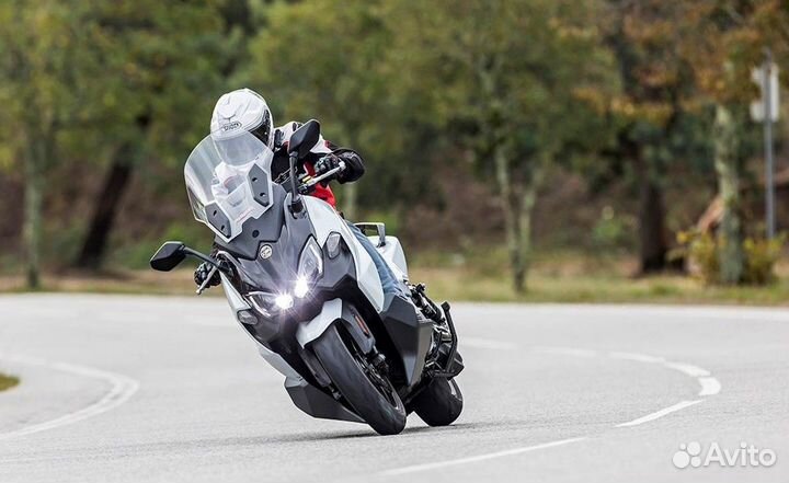 Максискутер SYM maxsym TL 500I