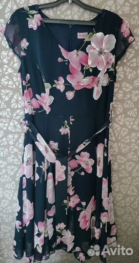 Нарядное женское платье размер 44-46