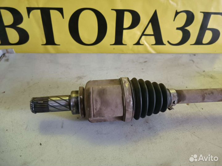 Приводной вал Рено Меган 3 левый. Мкпп. 1.6