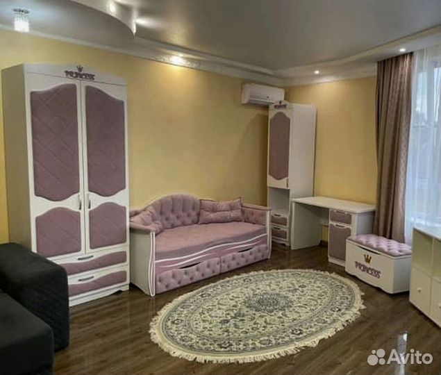Шкаф в детскую