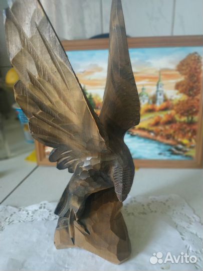 Статуэтка Орел дерево