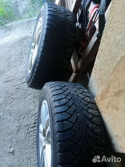 Nordman Nordman 4 215/65 R16