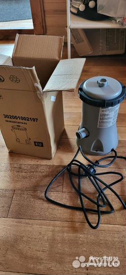 Фильтрующий насос для бассейна Bestway новый