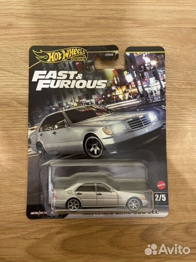 Hot Wheels Premium Mercedes -Benz 500 SEL