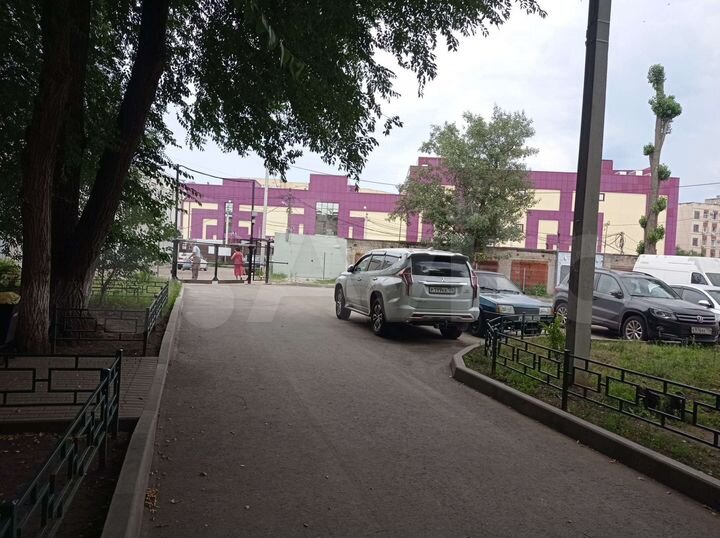 2-к. квартира, 43 м², 2/5 эт.