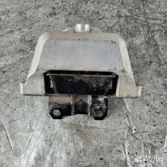 Опора двигателя Mitsubishi Outlander 3 2012-2021