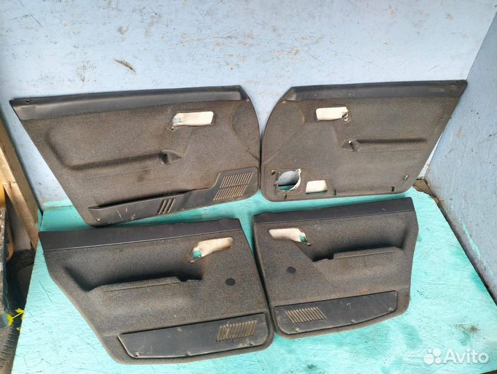 Комплект дверных карт ваз 2110