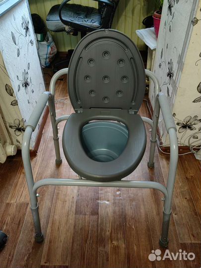 Кресло-стул инвалидное с санитарным оснащением