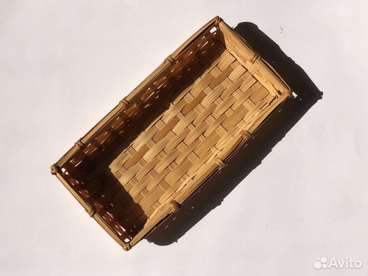 Корзинки лотки плетёные из лозы и бамбука