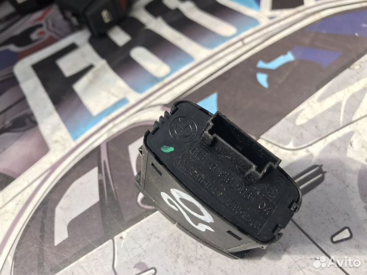 Клавиша аварийки/центрального замка BMW E60 E61