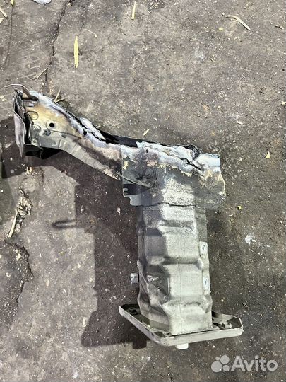 Лонжерон Volvo XC70 2007-2016