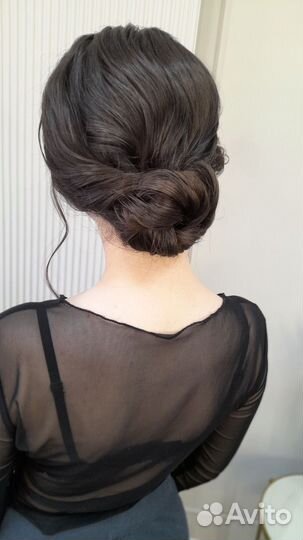 Стилист по прическам