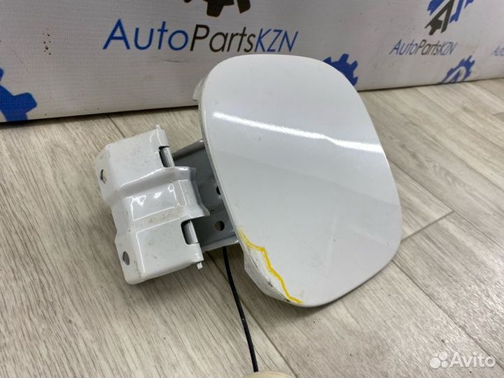 Лючок топливного бака Mitsubishi Outlander 3 4J12