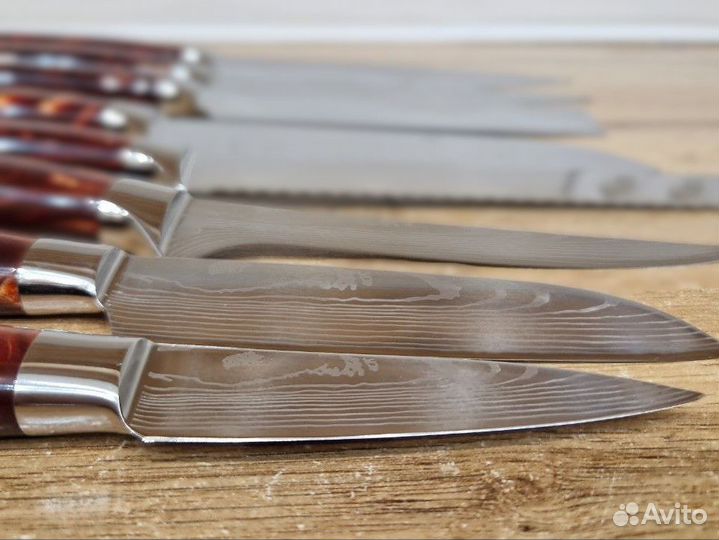 Кухонный набор (8 ножей с подставкой и точилкой)